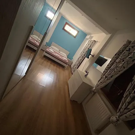 Margot Mondello Bed & Breakfast
